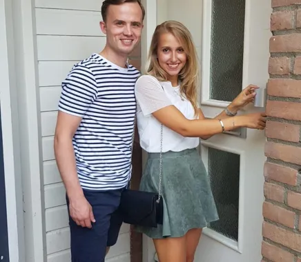 Starters Eva & Mike with their new house